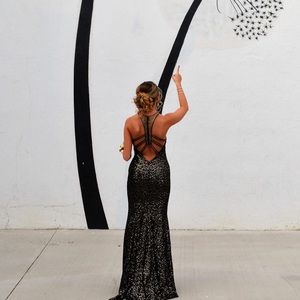 black prom dress
